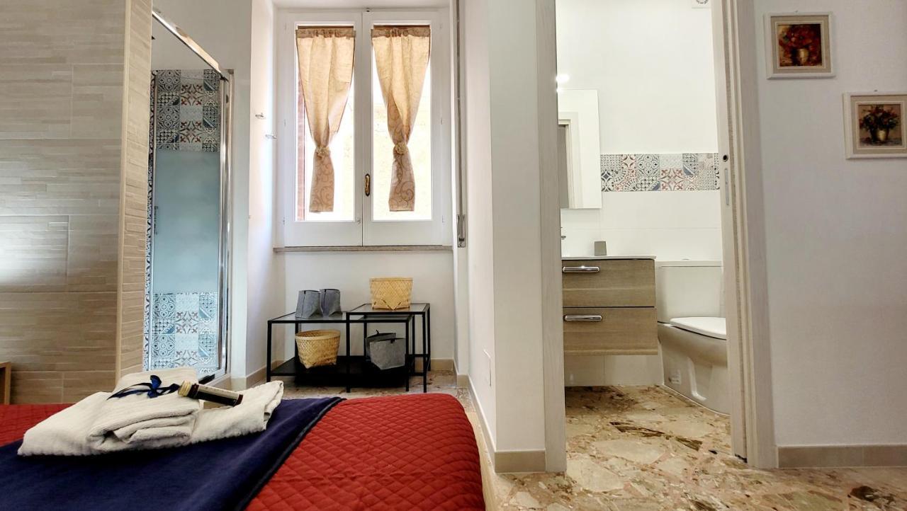 Zanzi 'S Charming Rooms Avola Bagian luar foto