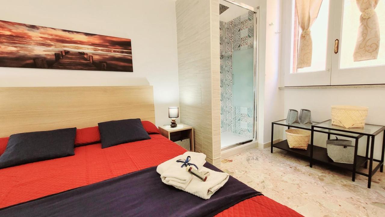 Zanzi 'S Charming Rooms Avola Bagian luar foto
